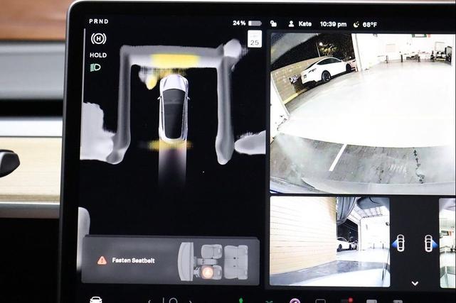 Photo of 2023 Solid Black Tesla Model 3
