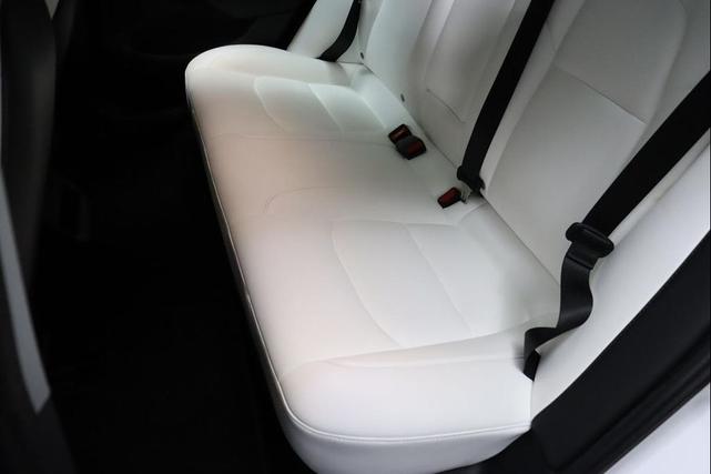 Photo of 2022 Pearl White Multi-Coat Tesla Model 3