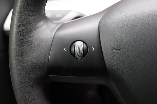 Photo of 2021 Deep Blue Metallic Tesla Model Y