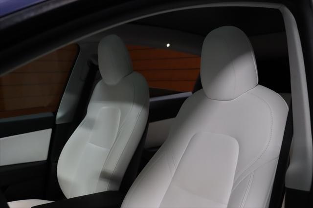 Photo of 2021 Deep Blue Metallic Tesla Model Y