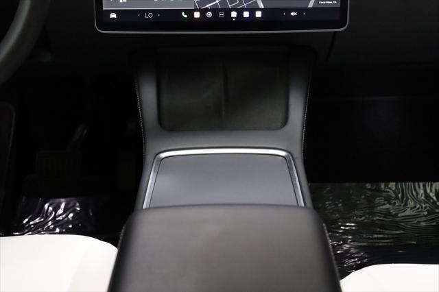 Photo of 2021 Deep Blue Metallic Tesla Model Y