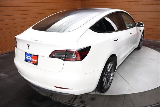 Photo of 2021 Pearl White Multi-Coat Tesla Model 3