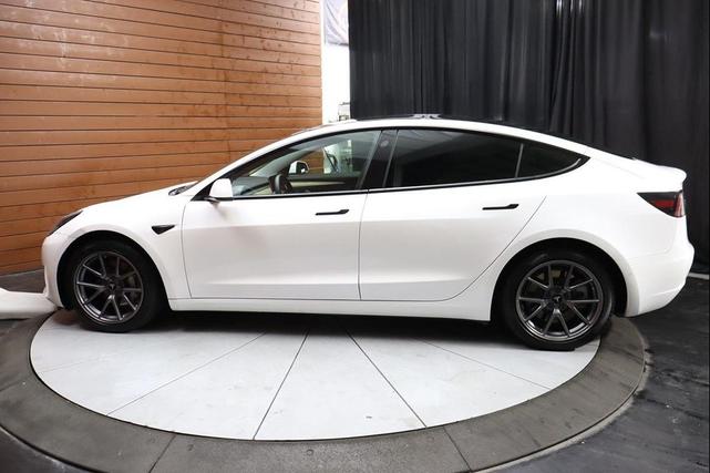 Photo of 2021 Pearl White Multi-Coat Tesla Model 3