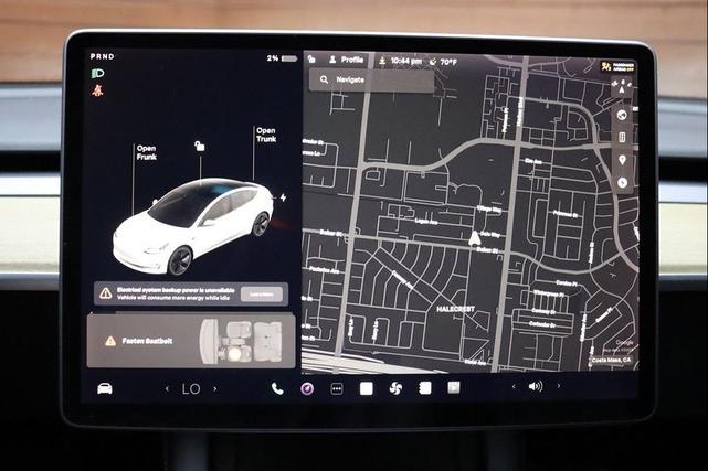 Photo of 2021 Pearl White Multi-Coat Tesla Model 3