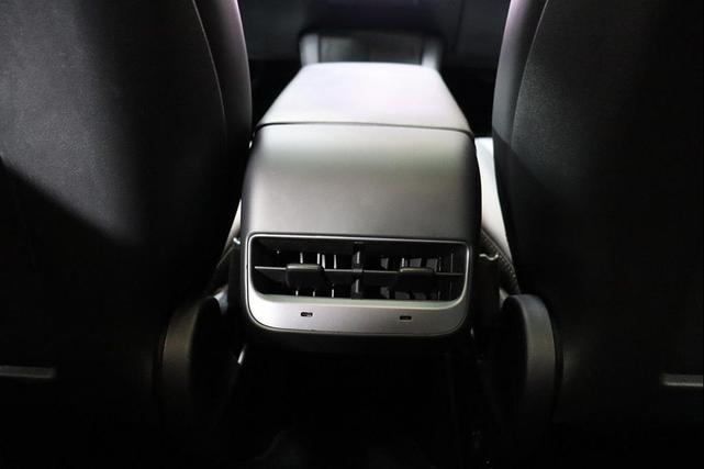 Photo of 2022 Midnight Silver Metallic Tesla Model 3