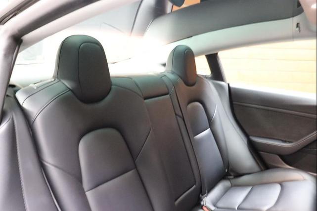 Photo of 2022 Midnight Silver Metallic Tesla Model 3