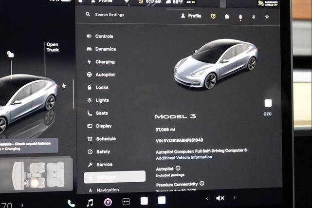 Photo of 2022 Midnight Silver Metallic Tesla Model 3