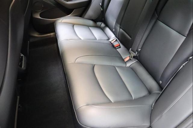 Photo of 2021 Pearl White Multi-Coat Tesla Model 3
