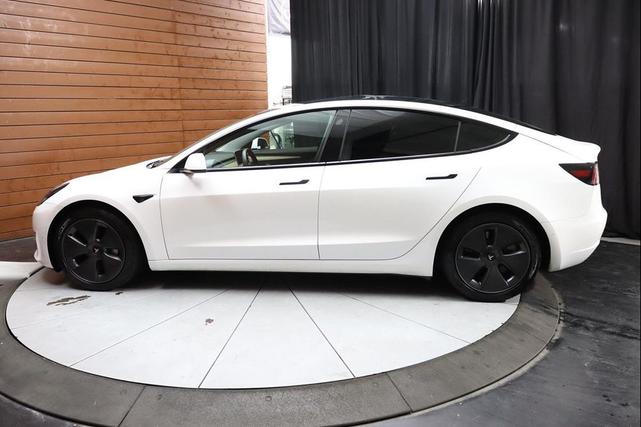 Photo of 2021 Pearl White Multi-Coat Tesla Model 3