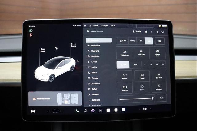 Photo of 2021 Pearl White Multi-Coat Tesla Model 3