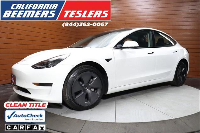 Photo of 2022 Pearl White Multi-Coat Tesla Model 3