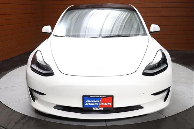 Photo of 2022 Pearl White Multi-Coat Tesla Model 3