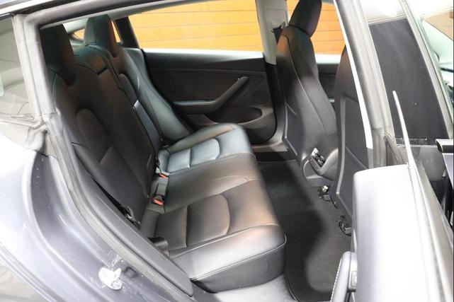 Photo of 2023 Midnight Silver Metallic Tesla Model 3