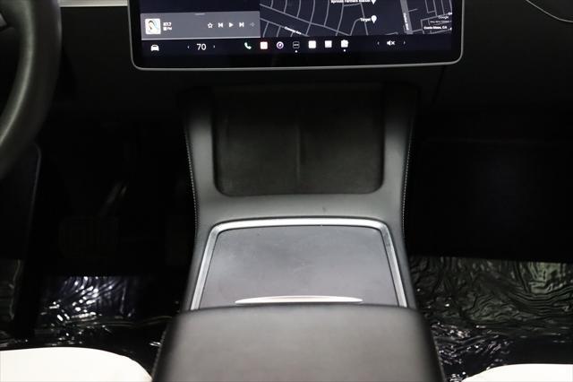 Photo of 2022 Pearl White Multi-Coat Tesla Model Y