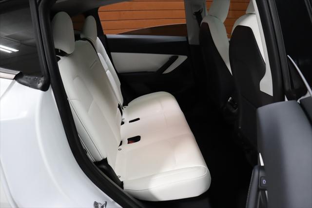 Photo of 2022 Pearl White Multi-Coat Tesla Model Y