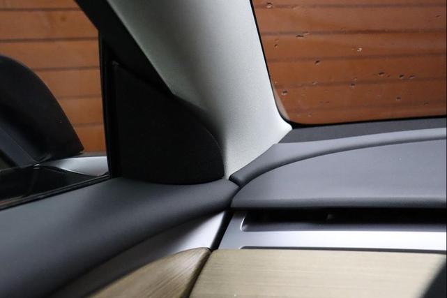 Photo of 2022 Solid Black Tesla Model 3