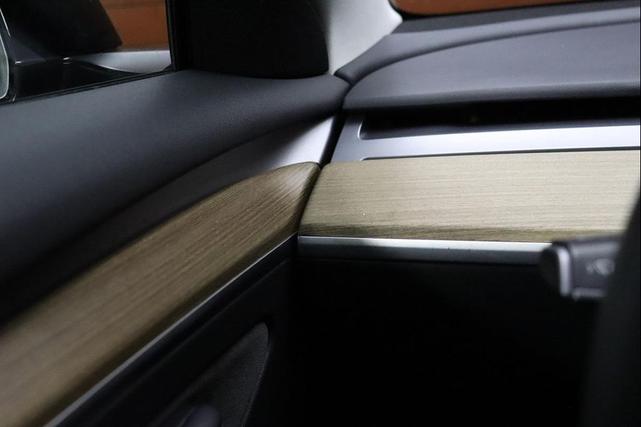 Photo of 2022 Solid Black Tesla Model 3