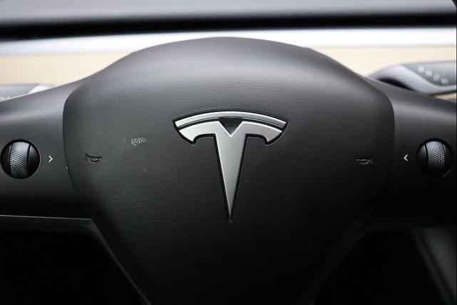 Photo of 2022 Solid Black Tesla Model 3