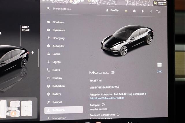 Photo of 2022 Solid Black Tesla Model 3