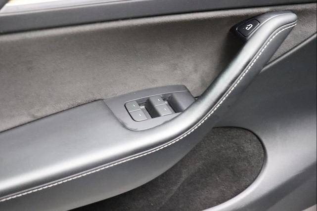Photo of 2023 Midnight Silver Metallic Tesla Model Y