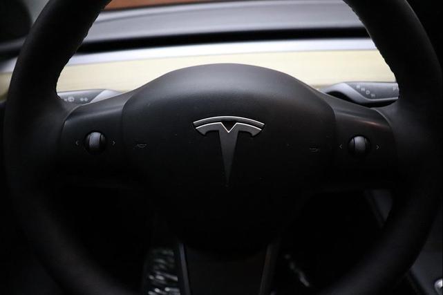 Photo of 2023 Midnight Silver Metallic Tesla Model Y