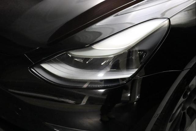 Photo of 2022 Solid Black Tesla Model 3