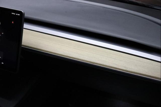 Photo of 2022 Solid Black Tesla Model 3