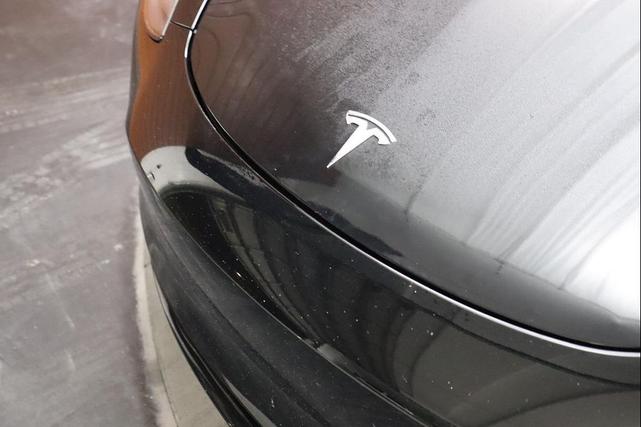 Photo of 2022 Solid Black Tesla Model 3
