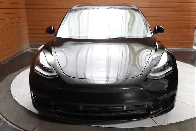 Photo of 2022 Solid Black Tesla Model 3