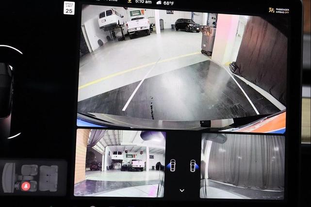 Photo of 2022 Solid Black Tesla Model 3
