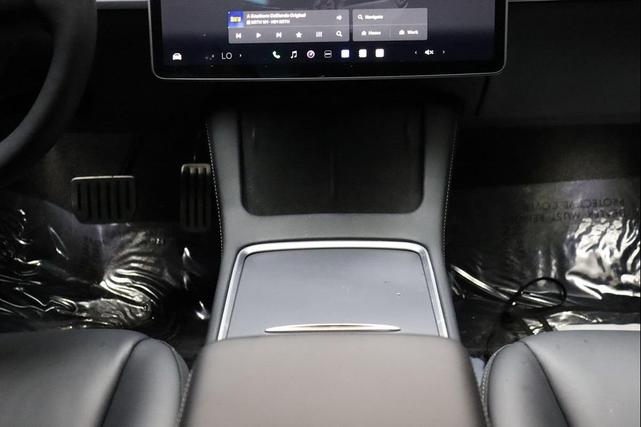Photo of 2022 Solid Black Tesla Model 3