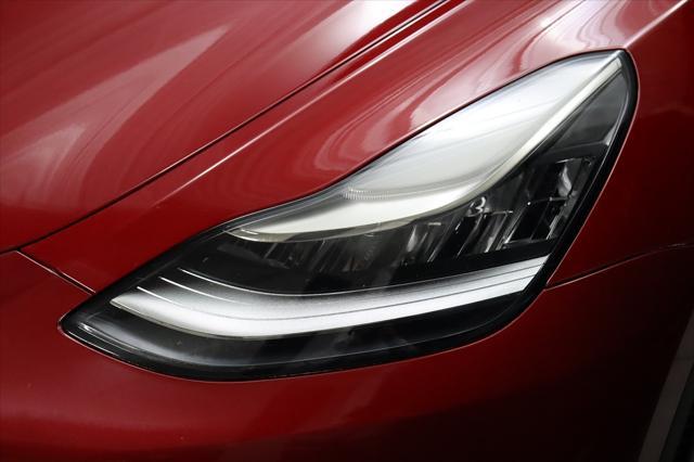 Photo of 2022 Red Multi-Coat Tesla Model Y