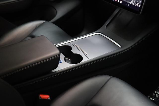 Photo of 2022 Red Multi-Coat Tesla Model Y