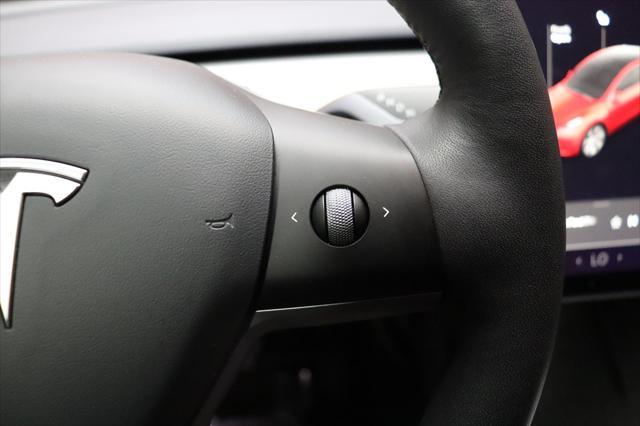 Photo of 2022 Red Multi-Coat Tesla Model Y