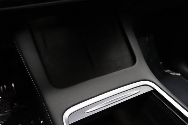 Photo of 2022 Red Multi-Coat Tesla Model Y