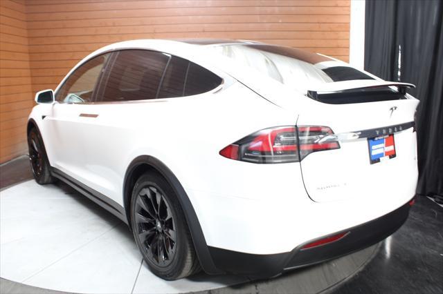 Photo of 2018 Pearl White Multi-Coat Tesla Model X