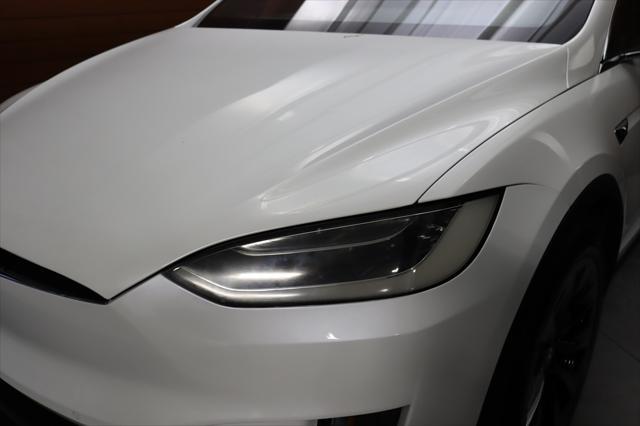 Photo of 2018 Pearl White Multi-Coat Tesla Model X