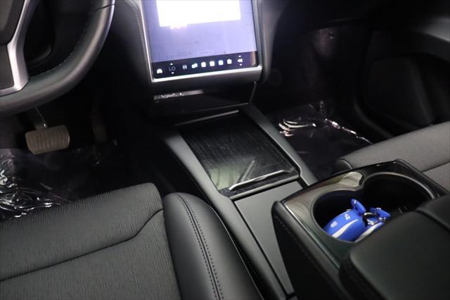 Photo of 2018 Pearl White Multi-Coat Tesla Model X