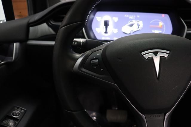 Photo of 2018 Pearl White Multi-Coat Tesla Model X