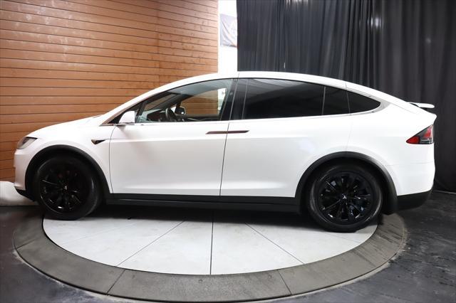Photo of 2018 Pearl White Multi-Coat Tesla Model X