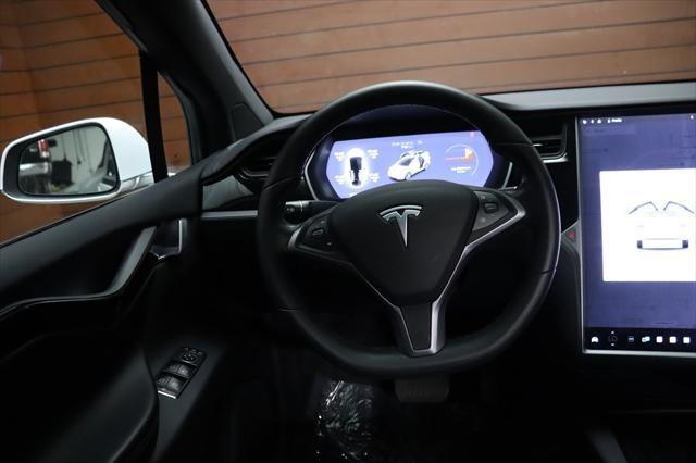 Photo of 2018 Pearl White Multi-Coat Tesla Model X