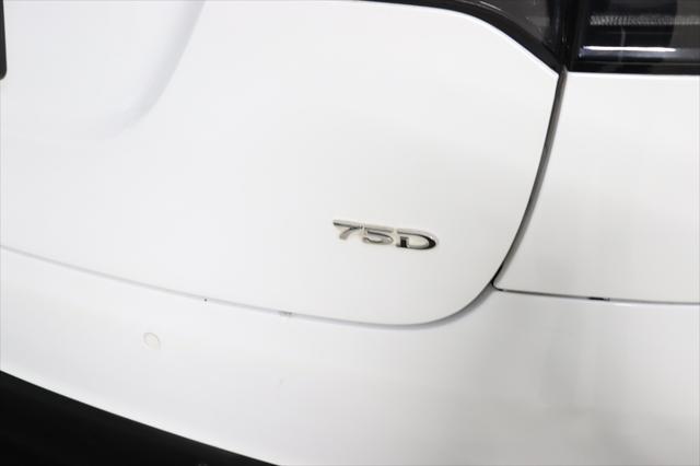 Photo of 2018 Pearl White Multi-Coat Tesla Model X