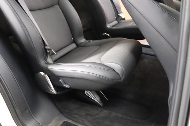 Photo of 2018 Pearl White Multi-Coat Tesla Model X