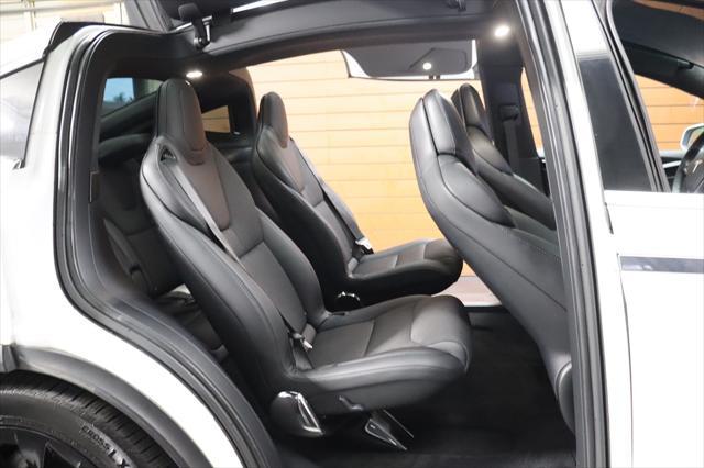 Photo of 2018 Pearl White Multi-Coat Tesla Model X