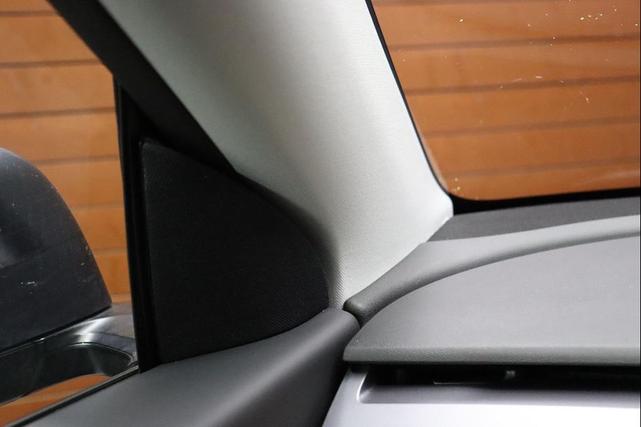 Photo of 2022 Midnight Silver Metallic Tesla Model Y