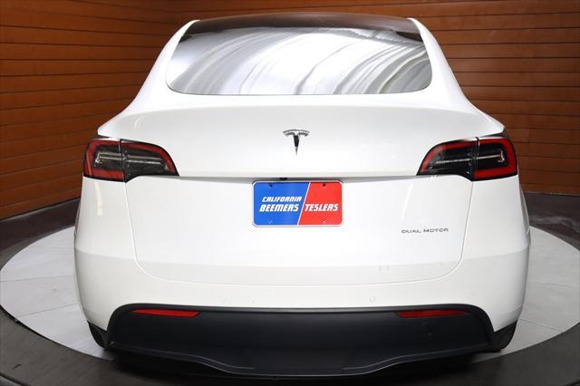 Photo of 2021 Pearl White Multi-Coat Tesla Model Y