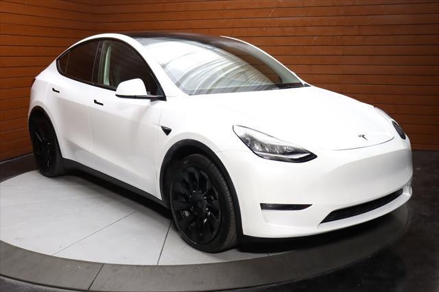 Photo of 2021 Pearl White Multi-Coat Tesla Model Y