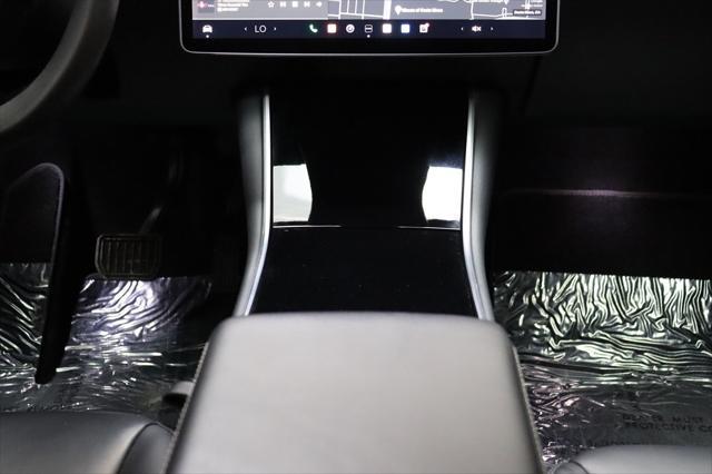 Photo of 2021 Pearl White Multi-Coat Tesla Model Y