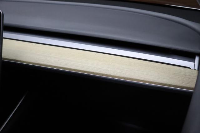 Photo of 2021 Pearl White Multi-Coat Tesla Model Y