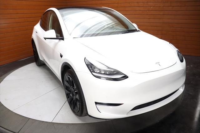 Photo of 2021 Pearl White Multi-Coat Tesla Model Y